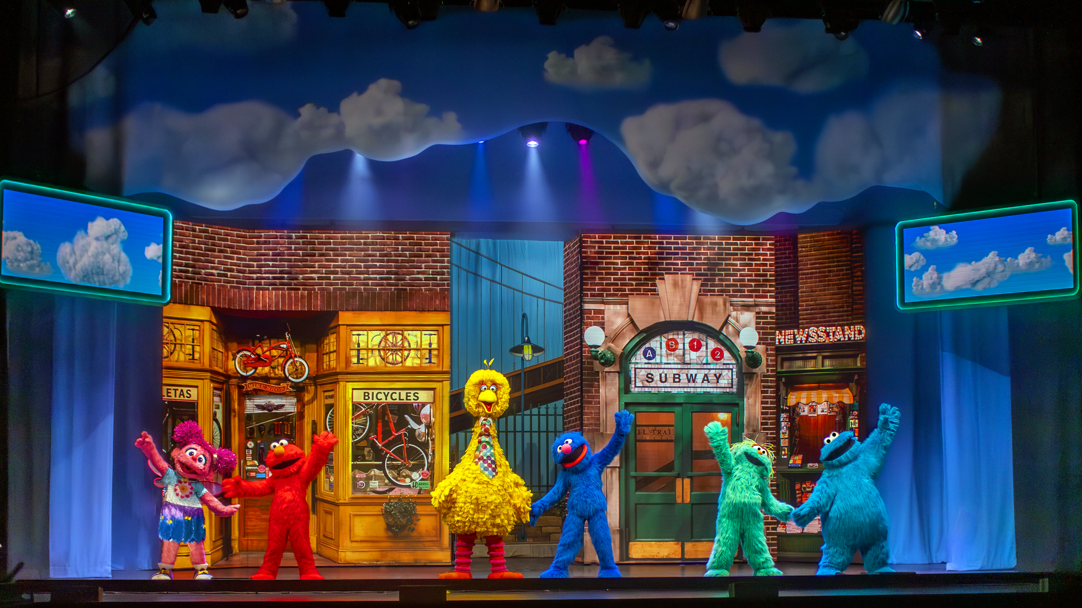 The Cast of Elmo and Friends Say Hello